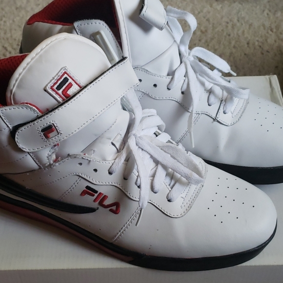 Fila - Picture 2 of 3